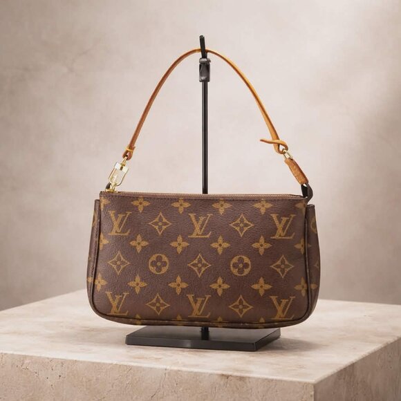 Louis Vuitton Handbags - Authentic Louis Vuitton Pochette Accessoires Monogram Shoulder Bag mn603-022626